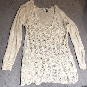Women’s sweater light weight BKE